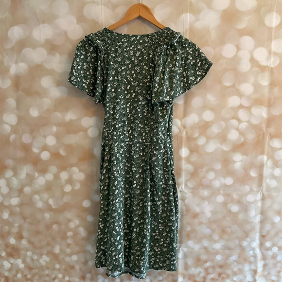 Universal Thread Green Floral Wrap Dress - Picture 5 of 9
